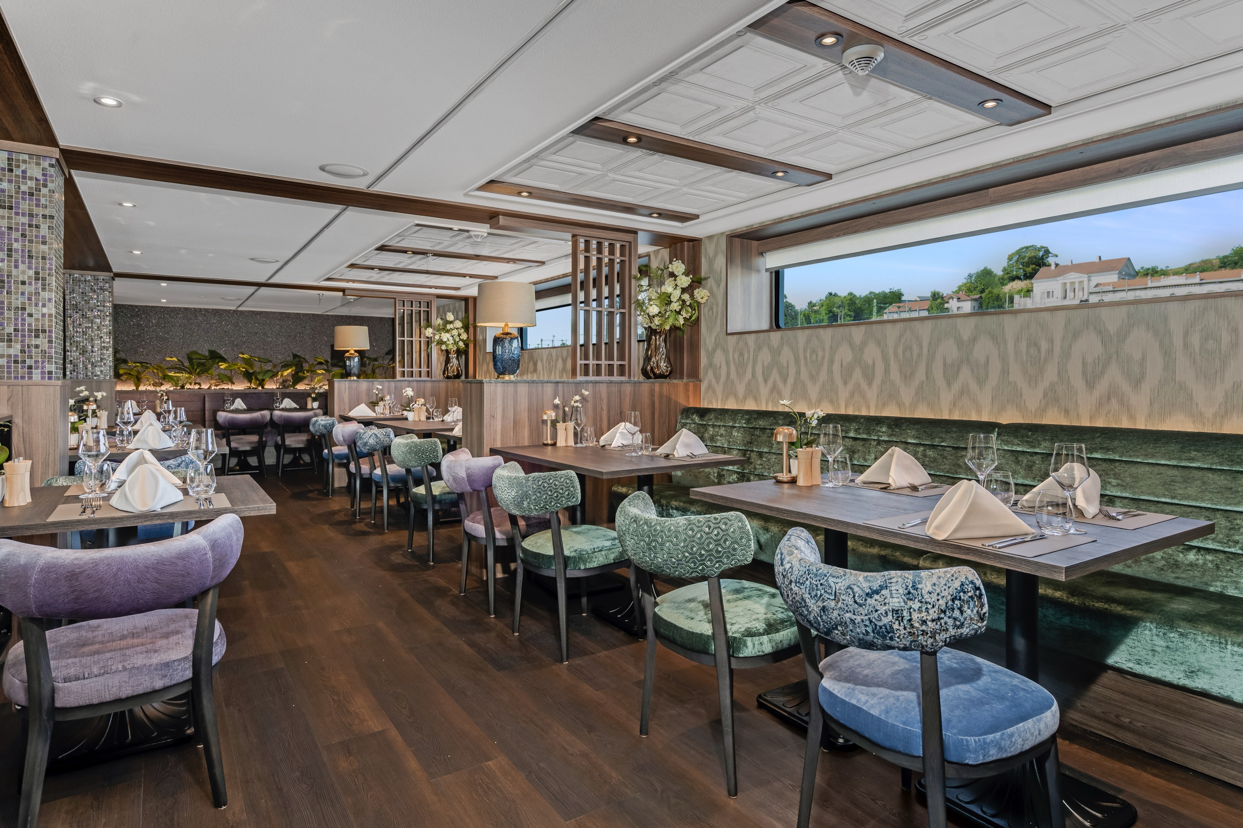 MS Riviera Radiance - Mosaic